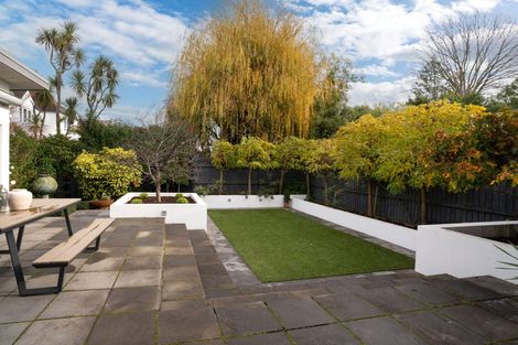 Photo of property in 23 Waiwetu Street, Fendalton, Christchurch, 8052