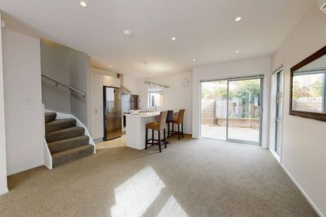 Photo of property in 61u8 Black Rock Road, Newlands, Wellington, 6037