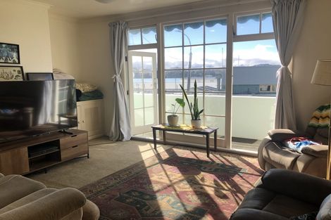 Photo of property in 442f1 Evans Bay Parade, Hataitai, Wellington, 6021