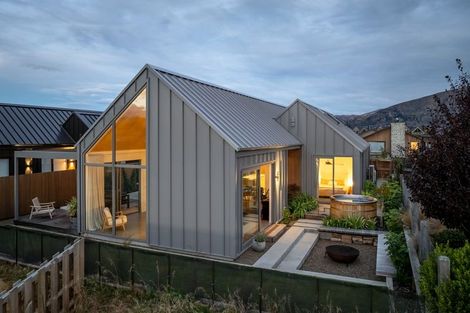 Photo of property in 7 Campbell Road, Wanaka, 9305