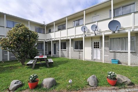 Photo of property in 3/19 Pirie Crescent, Moera, Lower Hutt, 5010