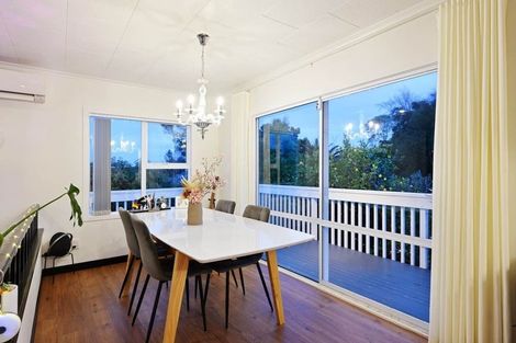 Photo of property in 37 Roberts Road, Te Atatu South, Auckland, 0610