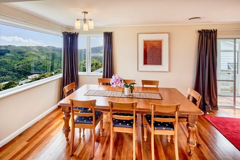 Photo of property in 27 Bedford Street, Northland, Wellington, 6012