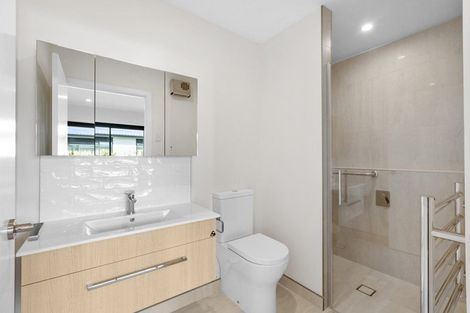 Photo of property in 2 Camellia Court, Palmerston North, 4414