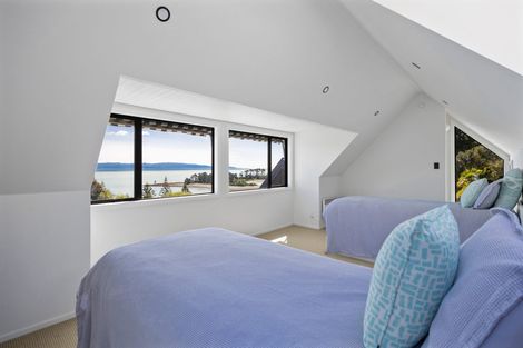 Photo of property in 2 The Cliffs, Britannia Heights, Nelson, 7010