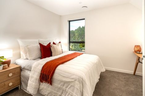 Photo of property in 90 Ara Paiwhenua, Tawa, Wellington, 5028