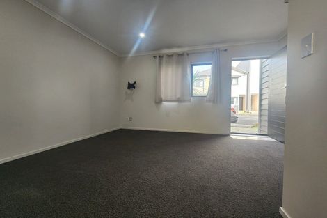 Photo of property in 7/4 Wallson Crescent, Wiri, Auckland, 2104