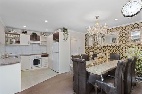 Photo of property in 16 Morewa Place, Takanini, 2112