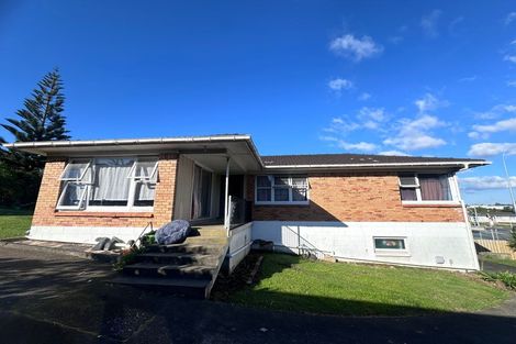 Photo of property in 214 Ti Rakau Drive, Pakuranga Heights, Auckland, 2010