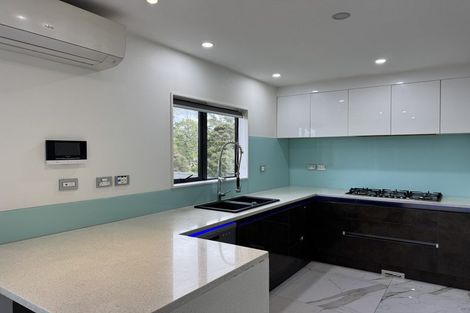 Photo of property in 276a Sturges Road, Henderson, Auckland, 0612