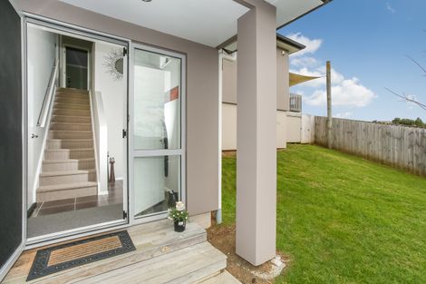 Photo of property in 36 Cape Vista Crescent, Pukekohe, 2120