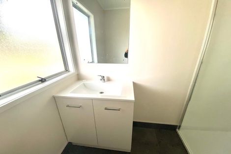 Photo of property in 3 Sabana Place, Unsworth Heights, Auckland, 0632