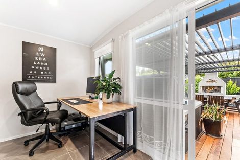 Photo of property in 267 Vipond Road, Stanmore Bay, Whangaparaoa, 0932