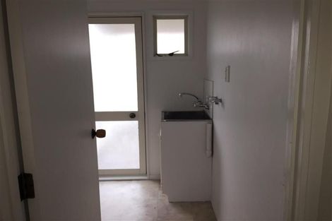 Photo of property in 48 Strid Road, Te Atatu South, Auckland, 0610