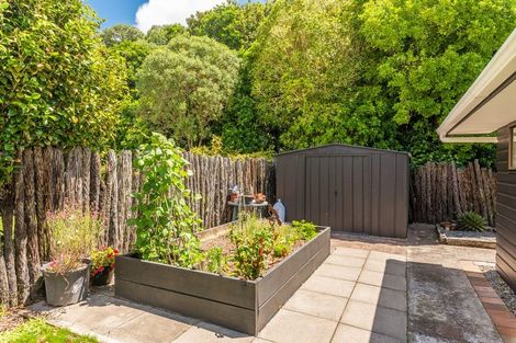 Photo of property in 17a Iti Grove, Waikanae, 5036