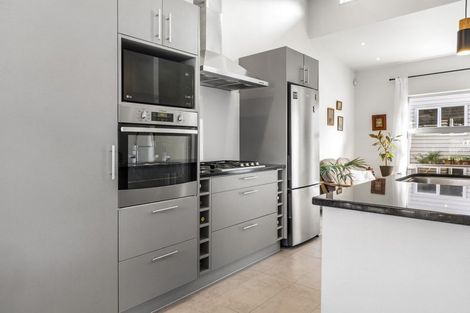 Photo of property in 23a Waikato Street, Island Bay, Wellington, 6023