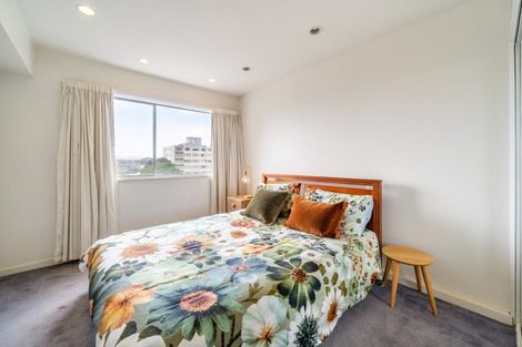 Photo of property in Grosvenor Flats, 19 Cottleville Terrace, Thorndon, Wellington, 6011