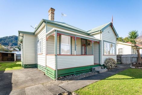 Photo of property in 616 Mackay Street, Thames, 3500