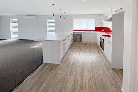 Photo of property in 7 Lewis Close, Rangiora, 7400