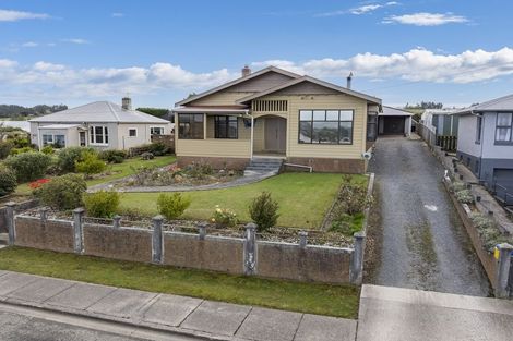 Photo of property in 11 Lowestoft Street, Balclutha, 9230