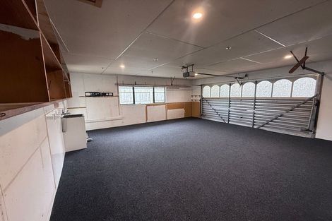 Photo of property in 104 Waterloo Crescent, Hokowhitu, Palmerston North, 4410