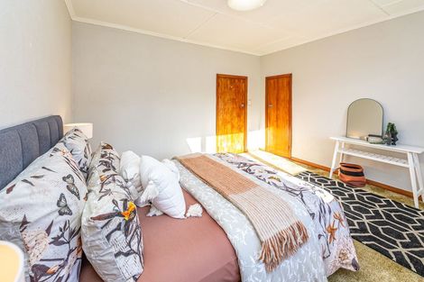 Photo of property in 12 Ward Street, Aramoho, Whanganui, 4500