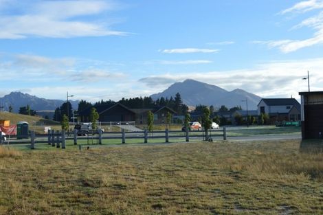 Photo of property in 2 Glen Dene Crescent, Wanaka, 9305