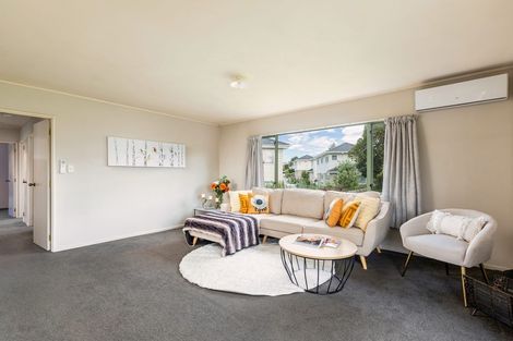 Photo of property in 12 Kelkirk Street, Kelston, Auckland, 0602