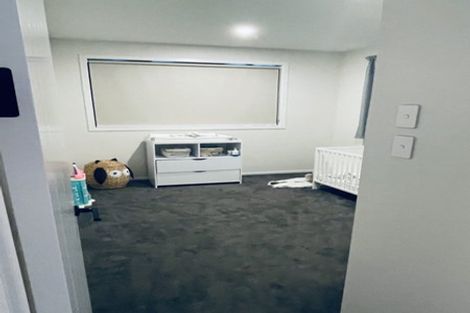 Photo of property in 1 Picnic Point Road, Hobsonville, Auckland, 0616