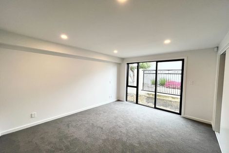 Photo of property in 35 Clyside Avenue, Half Moon Bay, Auckland, 2012