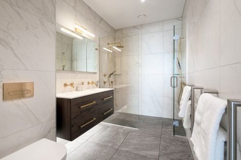 Photo of property in 3/258 Lake Road, Hauraki, Auckland, 0622