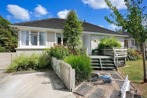 Photo of property in 1037 Hazelmere Crescent, Te Awamutu, 3800