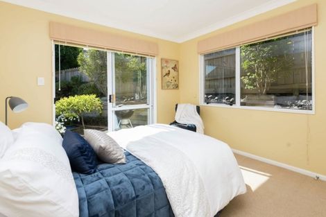 Photo of property in 14 Conacher Close, East Tamaki Heights, Auckland, 2016