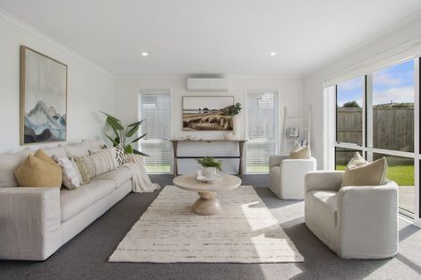 Photo of property in 65 Ridge Drive, Omokoroa, 3114