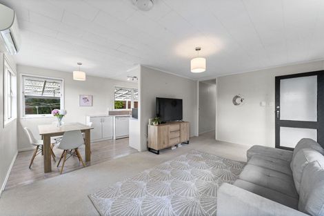 Photo of property in 7 Rainbow Place, Wattle Downs, Auckland, 2103