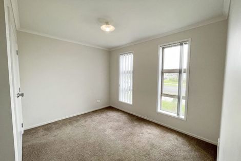 Photo of property in 11 Perla Road, Pukekohe, 2120