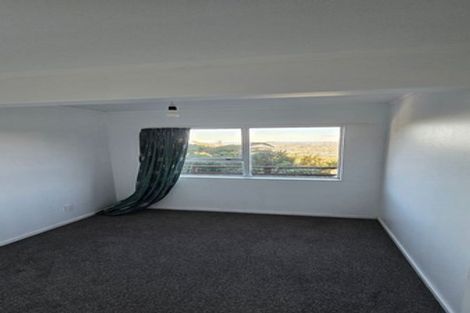 Photo of property in 10 Middlesex Place, Northland, Wellington, 6012