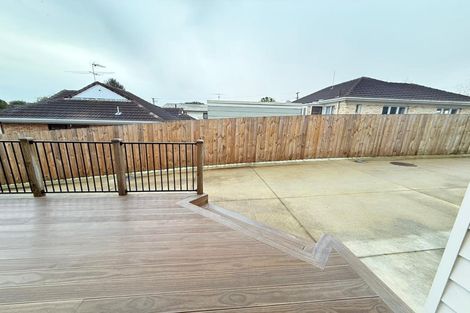 Photo of property in 30c Russell Road, Manurewa, Auckland, 2102