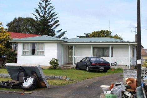 Photo of property in 13 Lachlan Place, Favona, Auckland, 2024
