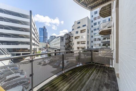 Photo of property in Columbia Apartments, 32u5 Cuba Street, Te Aro, Wellington, 6011