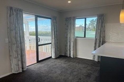 Photo of property in 40c/1 West Coast Road, Glen Eden, Auckland, 0602