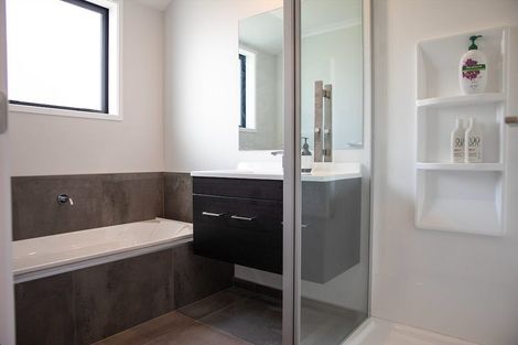 Photo of property in 6 Pa Tuna Lane, Hurdon, New Plymouth, 4310