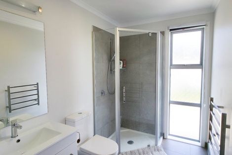Photo of property in 36 Bluff Road, Kenepuru, Porirua, 5022