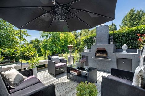 Photo of property in 75 Willowside Place, Amberley, 7410
