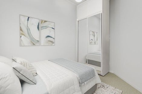 Photo of property in 186 Oriental Parade, Oriental Bay, Wellington, 6011