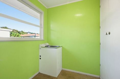 Photo of property in 31 Link Road, Newlands, Wellington, 6037