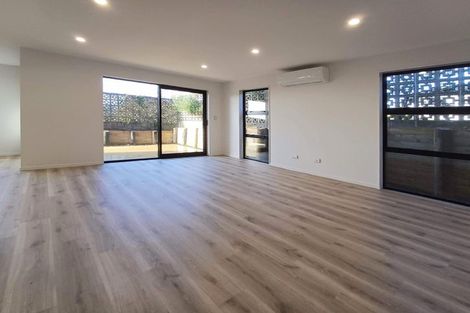 Photo of property in 345 East Coast Road, Mairangi Bay, Auckland, 0630