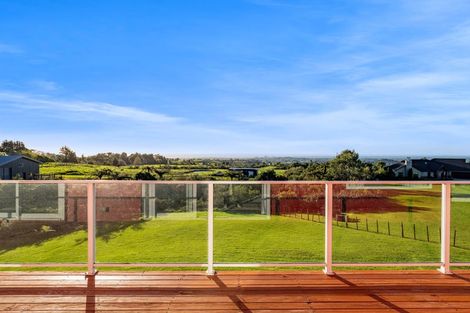 Photo of property in 1532 Carrington Road, Hurworth, New Plymouth, 4371