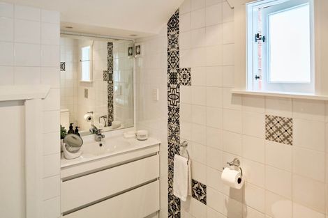 Photo of property in 14 Hinau Street, Woburn, Lower Hutt, 5010