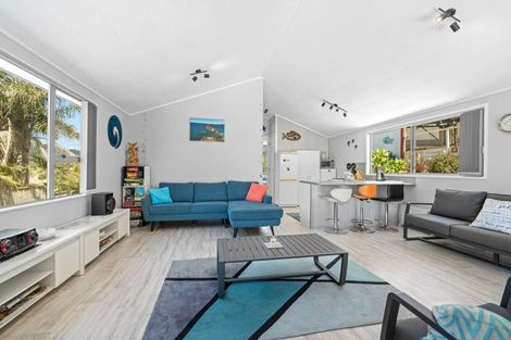 Photo of property in 143 Oakura Road, Oakura, Hikurangi, 0184